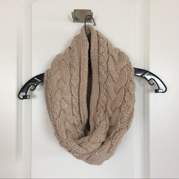 GAP Accessories - beige thick knit wool blend cowl infinity scarf